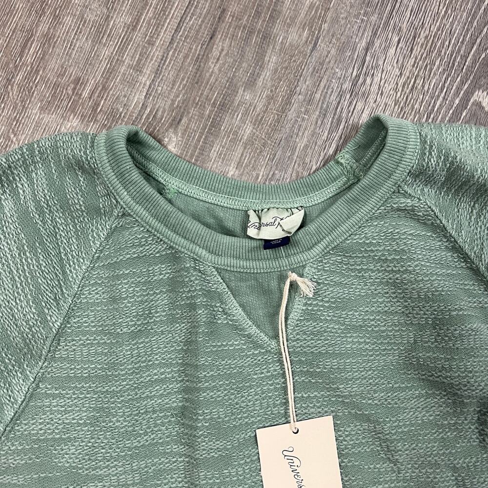 Universal Thread Women's Light Green Crewneck Swe… - image 3
